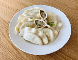 Pierogi z kapustą i pieczarkami 